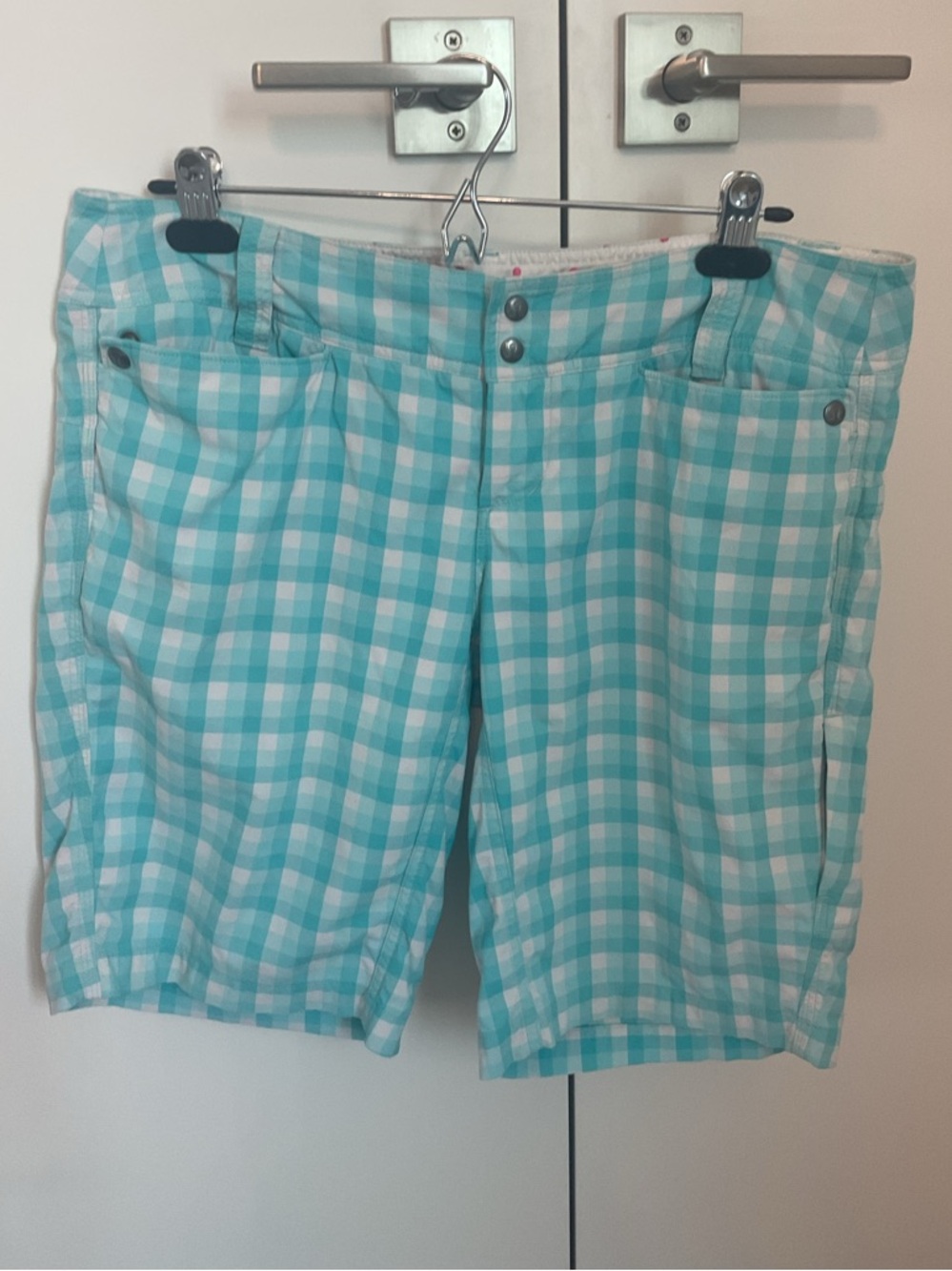 lululemon athletica Women’s/Girls Aqua and White Gingham Bermuda Shorts